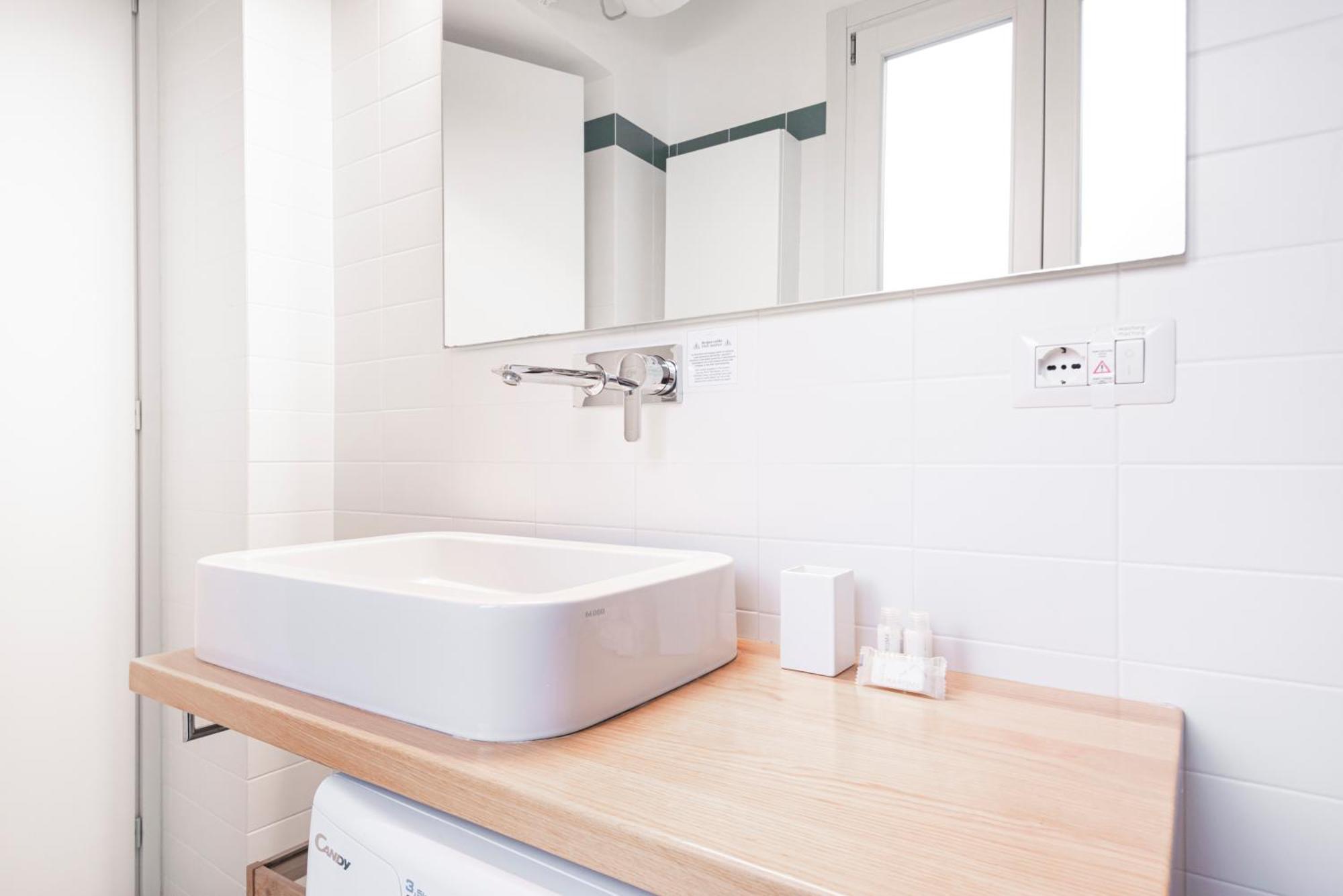 Amazing Flat Near Duomo & Colonne Di San Lorenzo By Easylife 밀라노 외부 사진